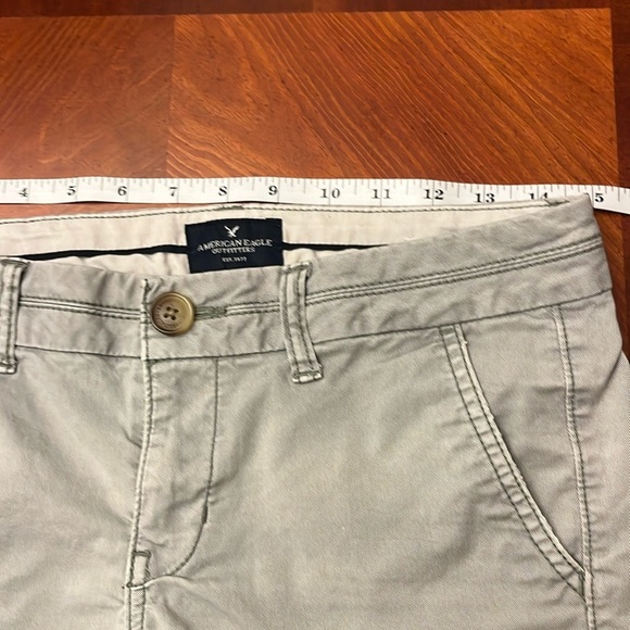 America Eagle Women’s Green Midi Chinos
Size 0 - Picture 7 of 10